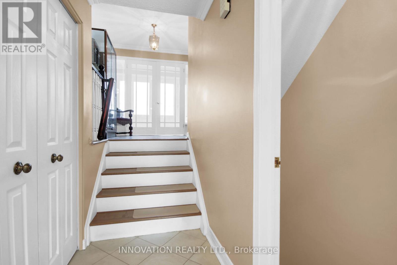 3024 UPLANDS DRIVE - 23