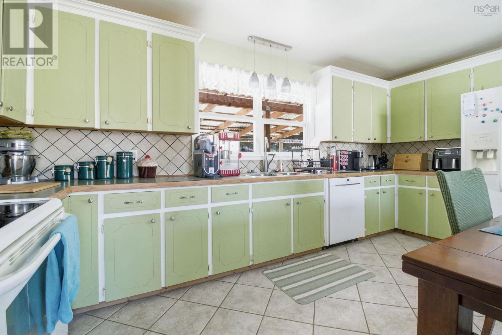 Property 8 of 47 of 42 Meadow Drive