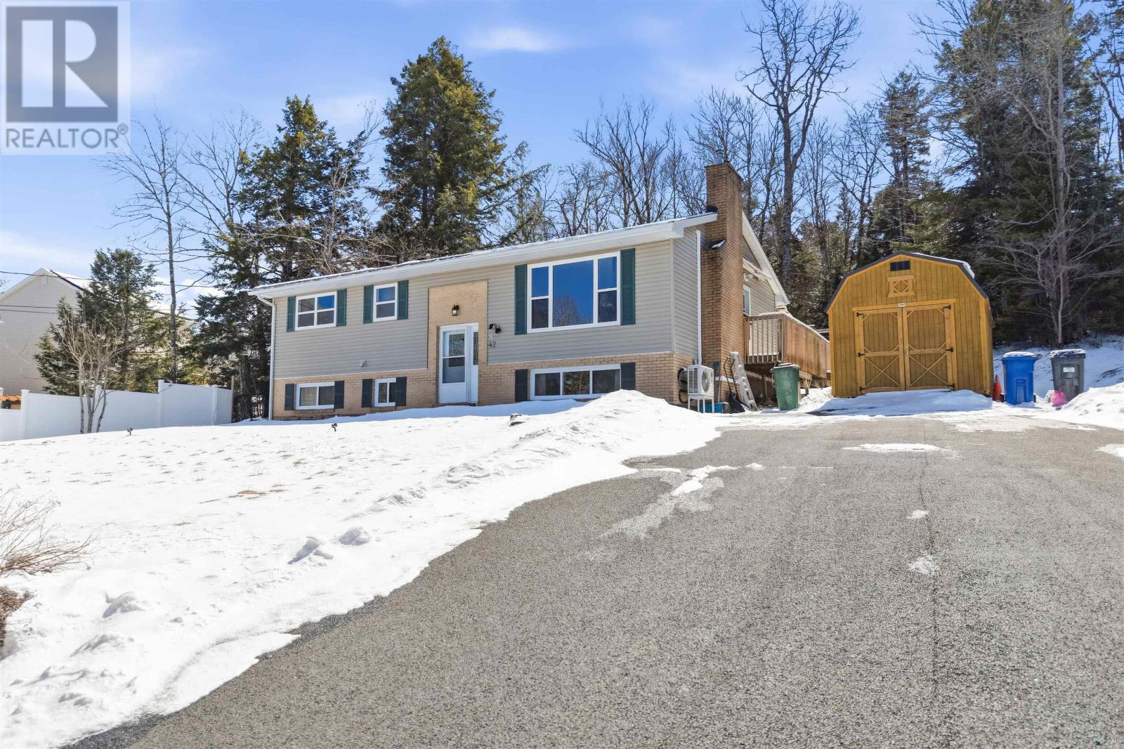 Property photo of 42 Meadow Drive