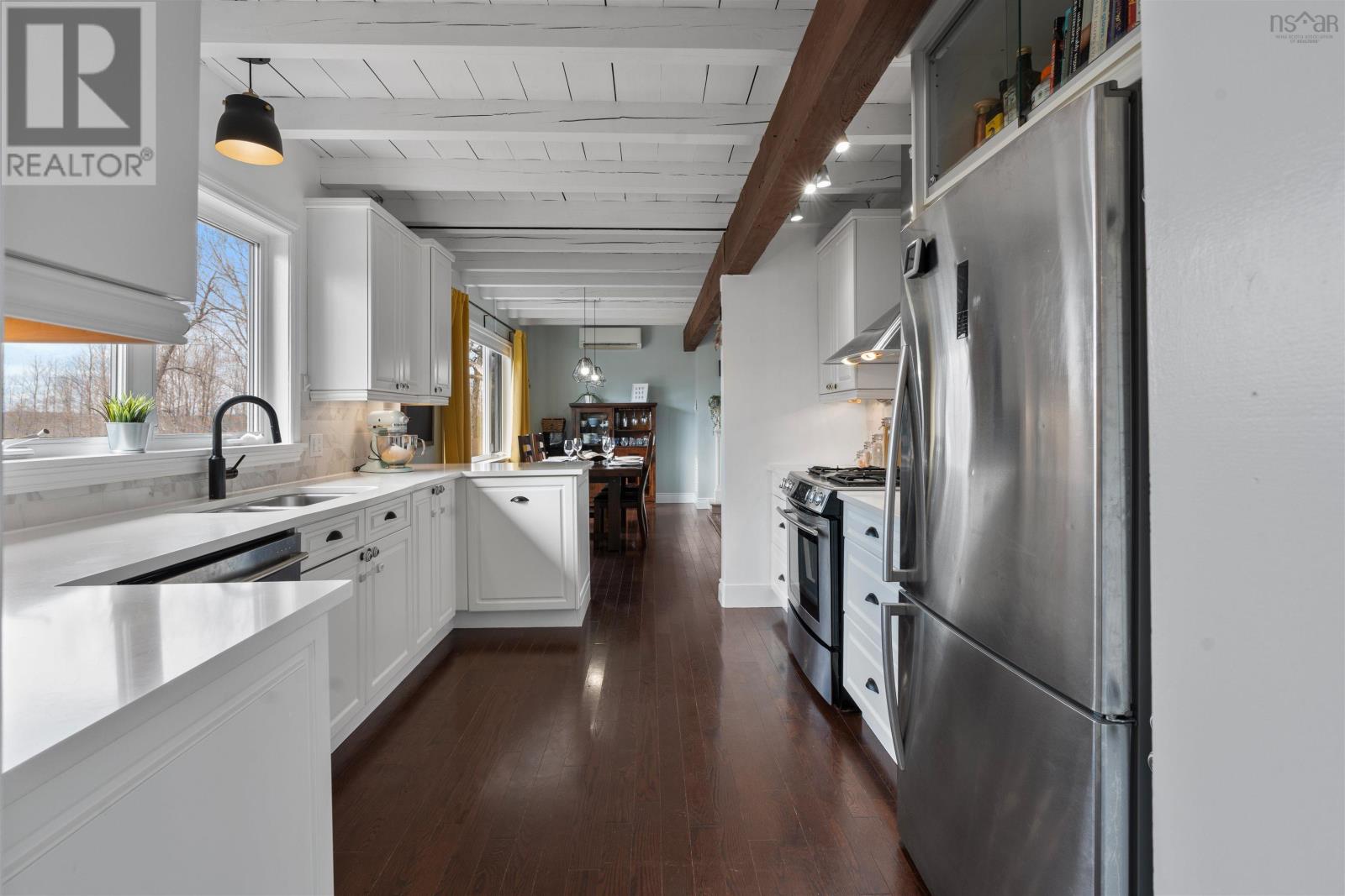 Property 10 of 49 of 23 Pinewood Drive