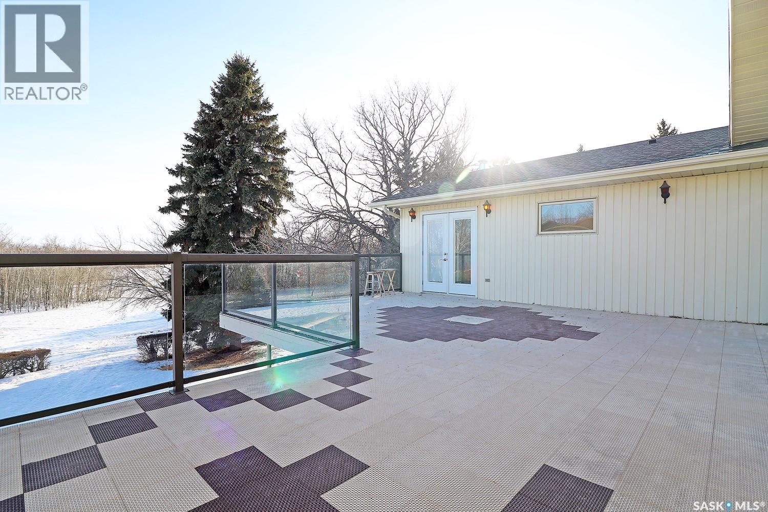 110 Logan CRESCENT E