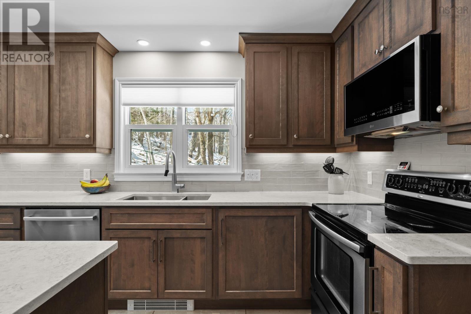 Property 41 of 49 of 2 Mount Royal Court