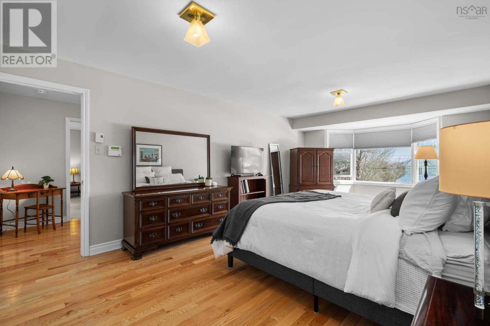 Property 28 of 49 of 2 Mount Royal Court