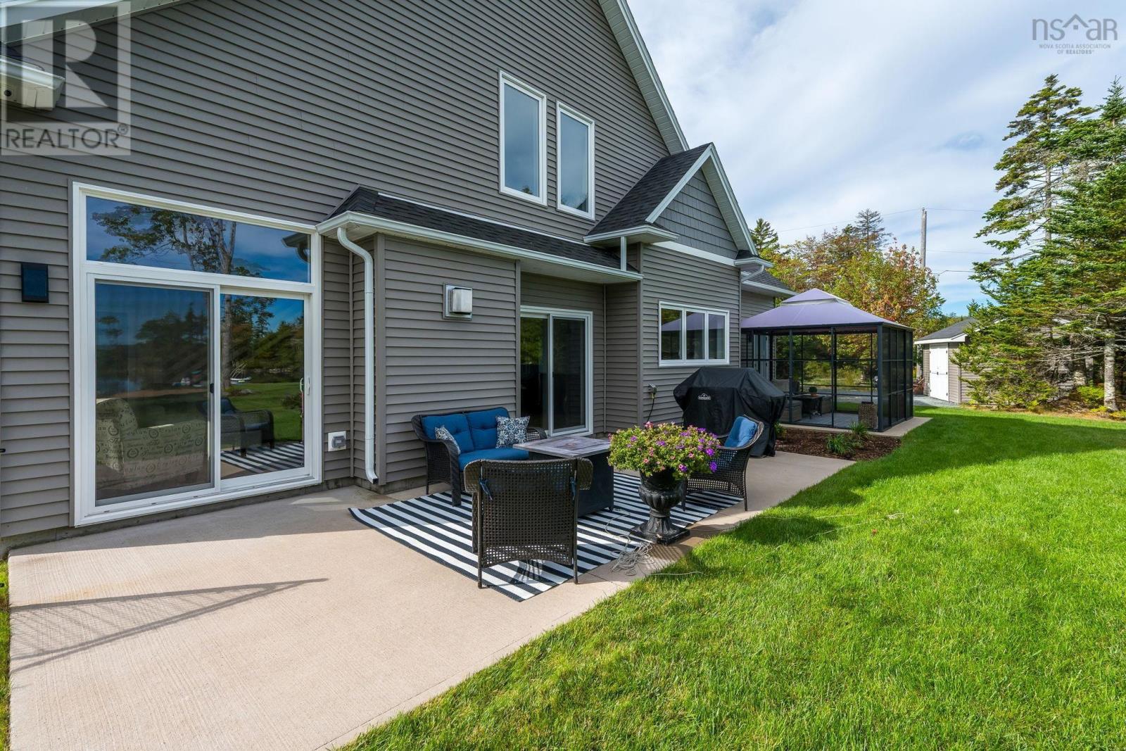 3 Fiddlehead Way