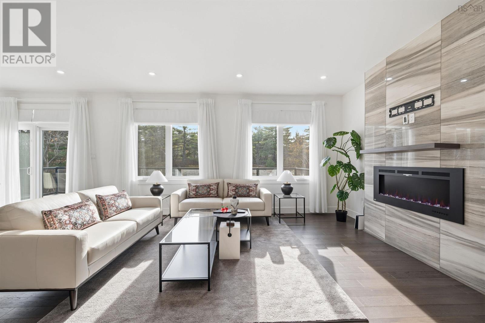 Property 36 of 51 of 404 Starboard Drive