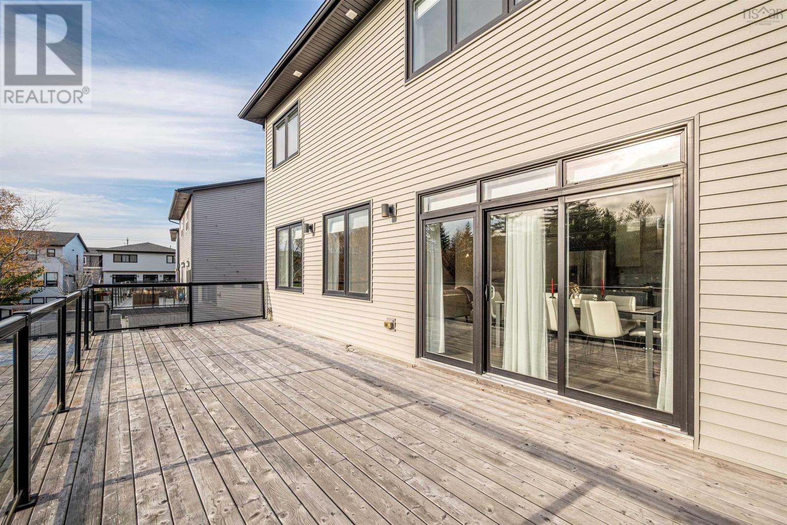 Property 32 of 51 of 404 Starboard Drive