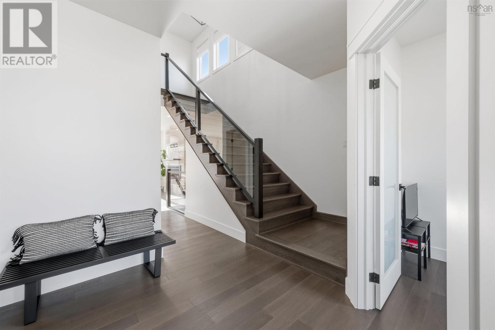 Property 18 of 51 of 404 Starboard Drive