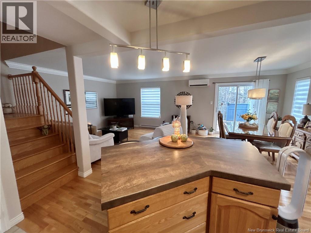 154 DAMIEN STREET - 17