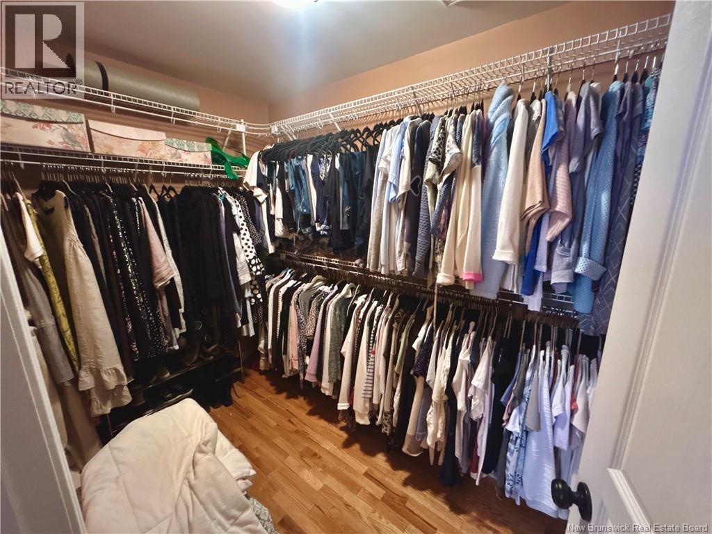 154 DAMIEN STREET - 30