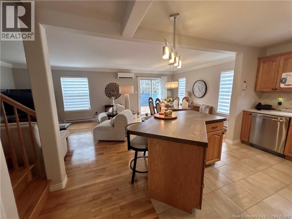 154 DAMIEN STREET - 9