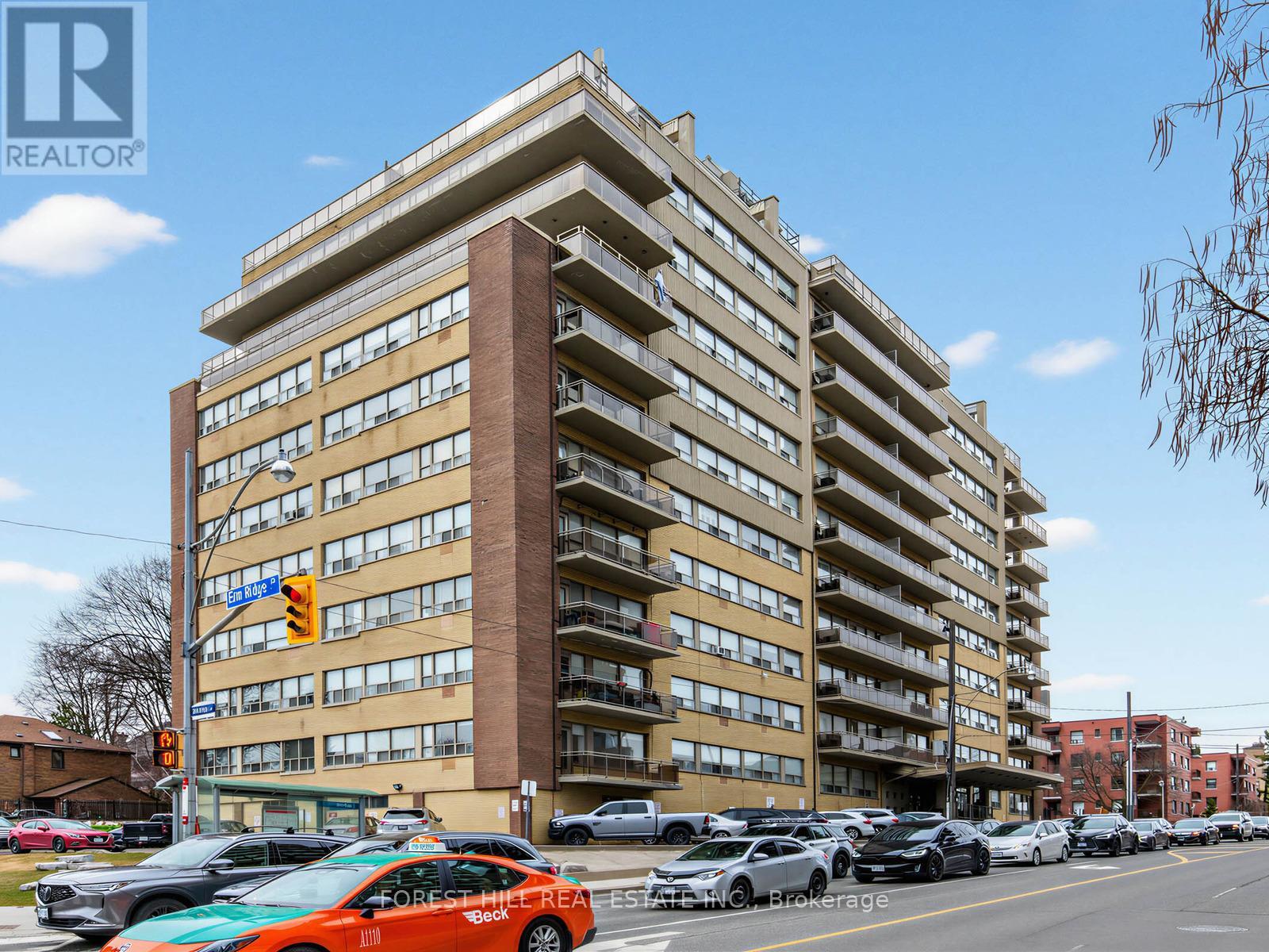 Listing photo of 306 - 2500 BATHURST STREET