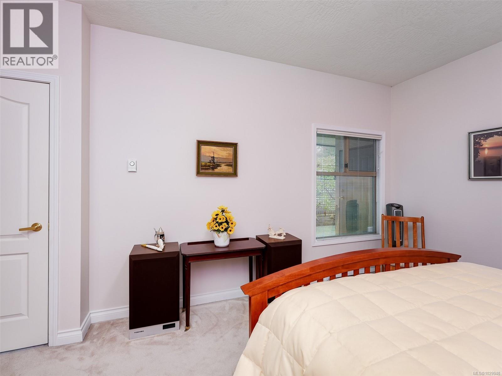 #19 4360 EMILY CARR DR - 19