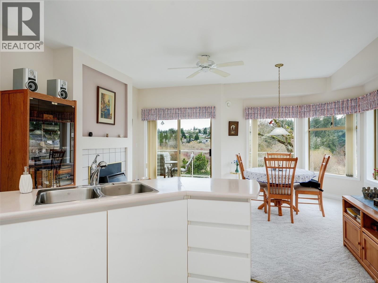 #19 4360 EMILY CARR DR - 5