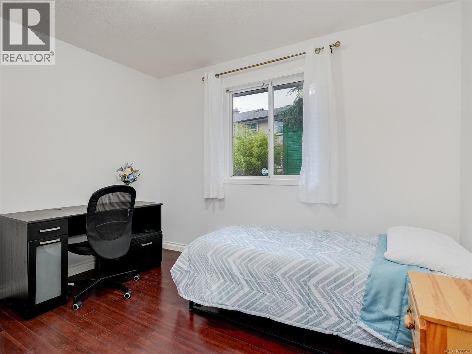 2727 GROSVENOR RD - 15