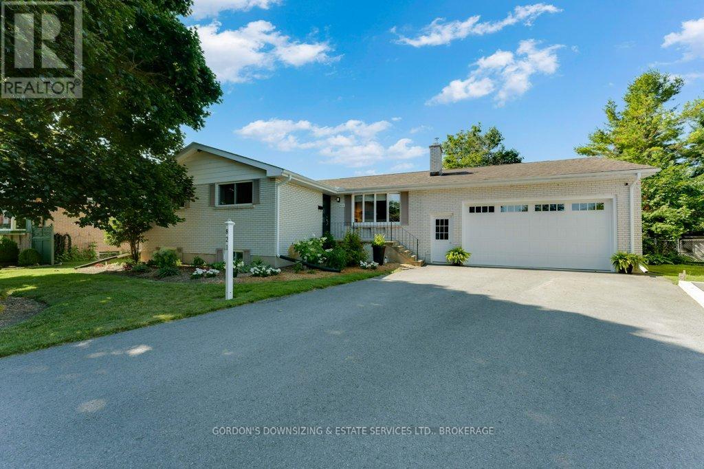 821 HAVERHILL DRIVE,Kingston (City SouthWest),,