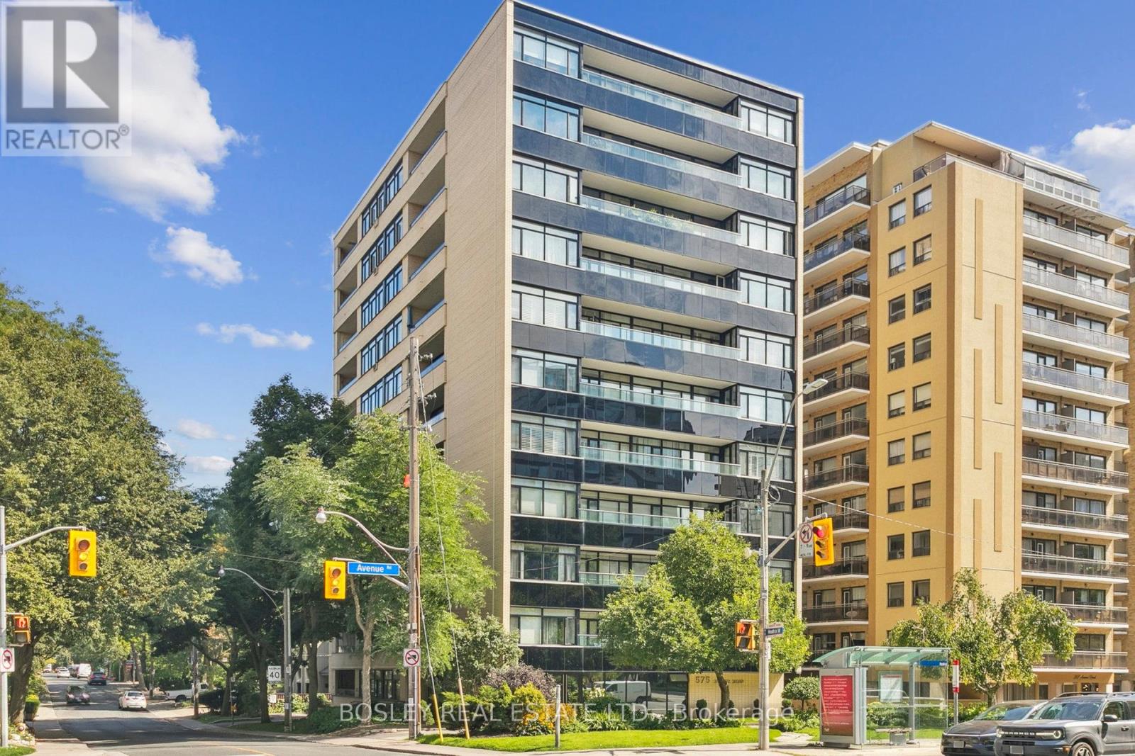 Listing photo of 1001 - 575 AVENUE ROAD S