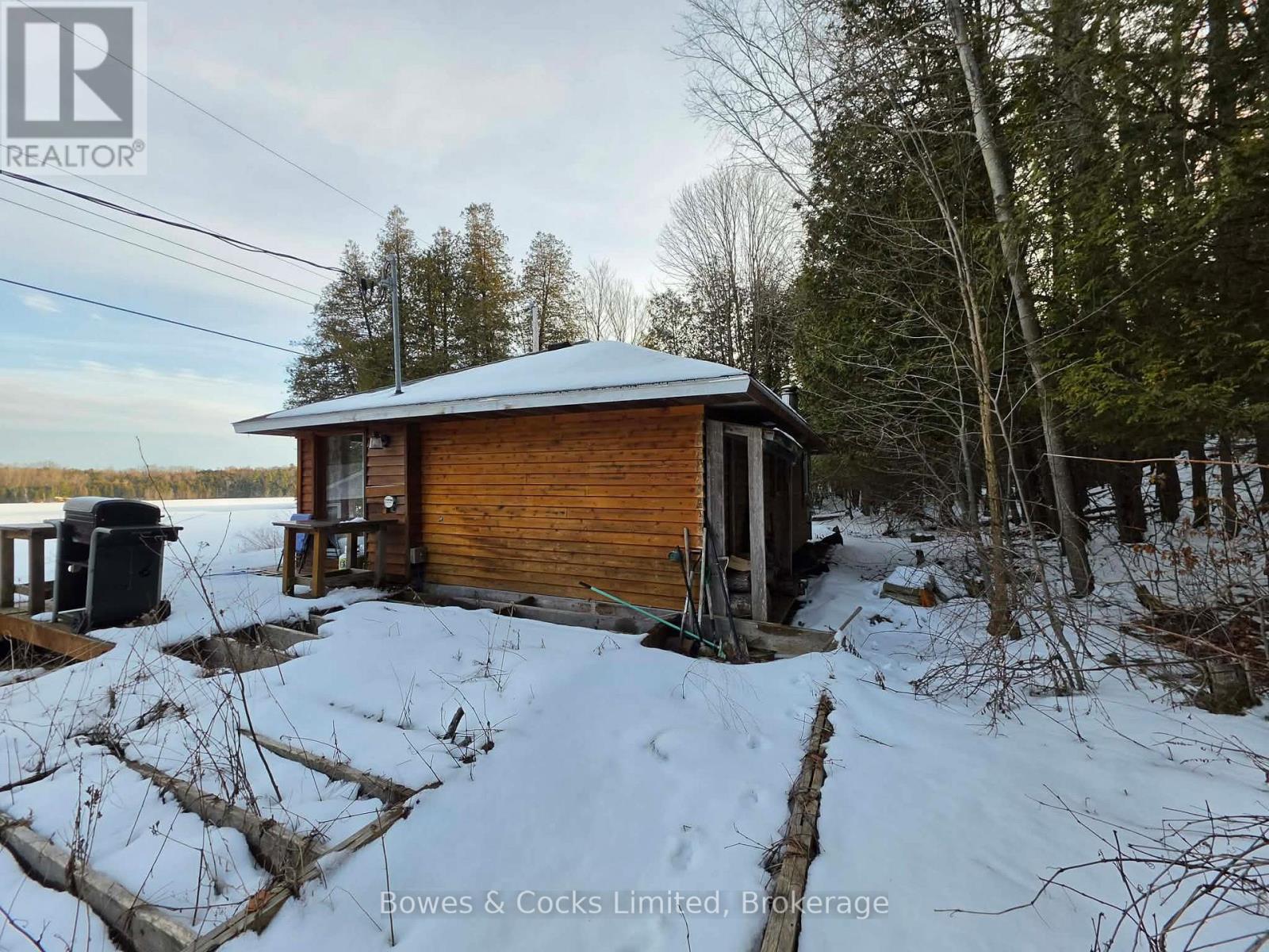 1022 HUMMINGBIRD LANE - 11