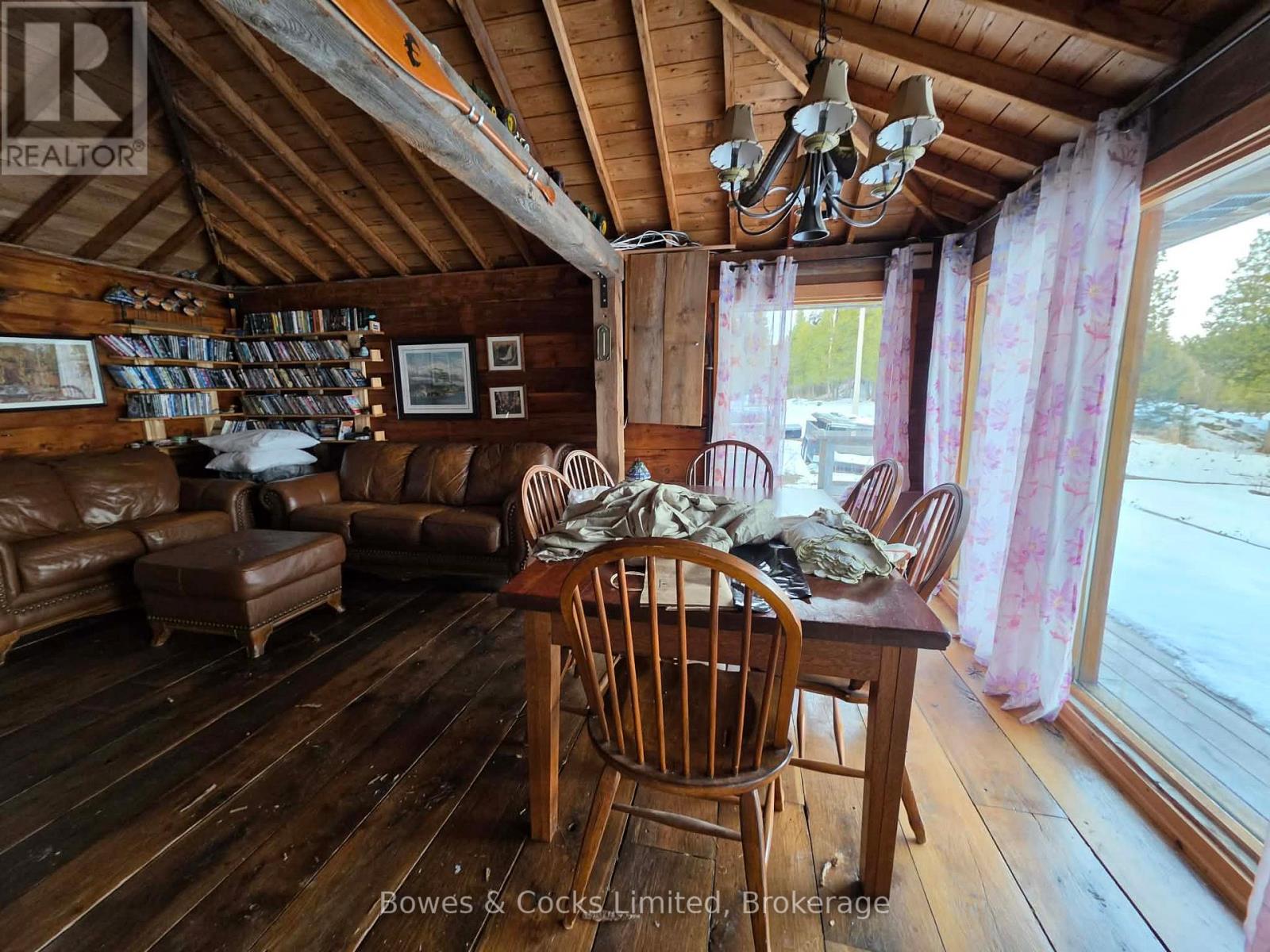 1022 HUMMINGBIRD LANE - 15