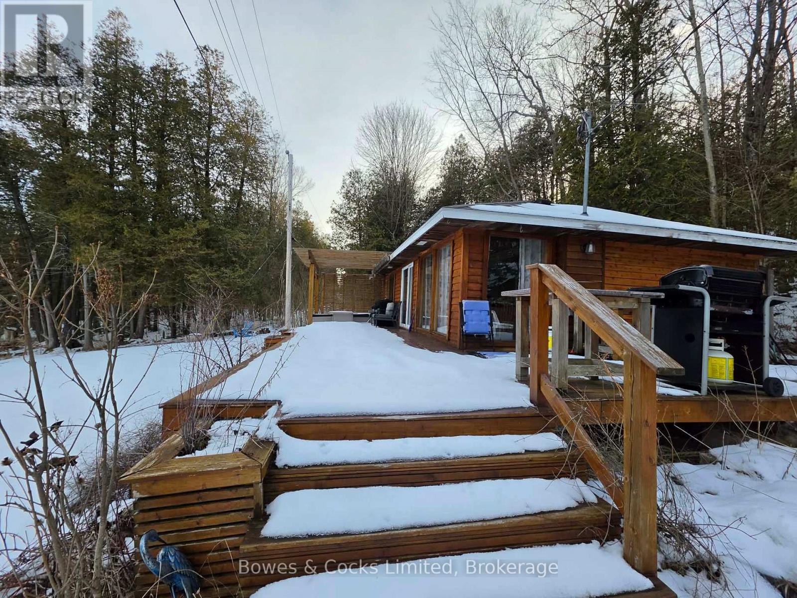 1022 HUMMINGBIRD LANE - 8