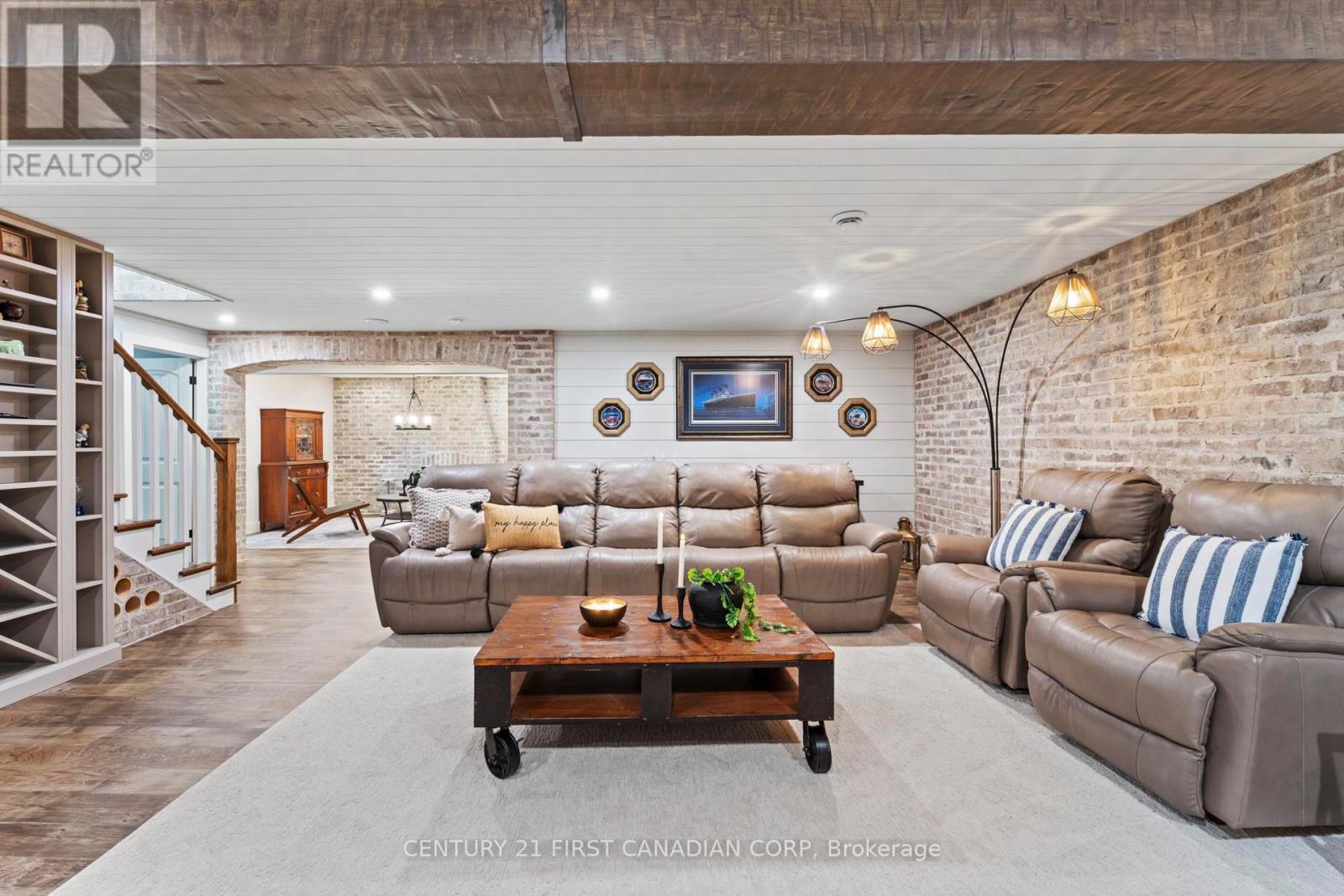 96 TUYLL STREET Property Photo