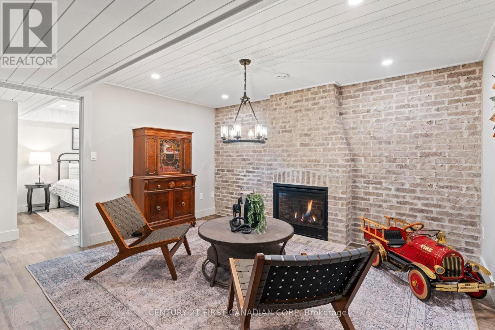 96 TUYLL STREET Property Photo