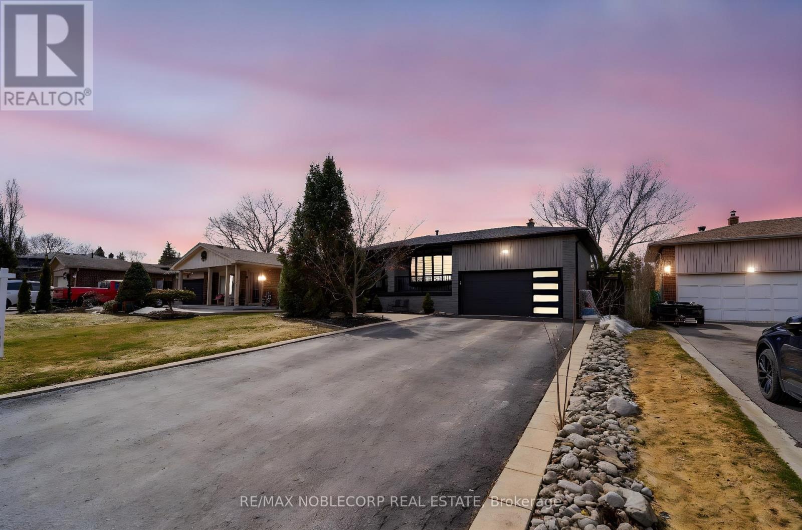 269 GLENWOOD CRESCENT W