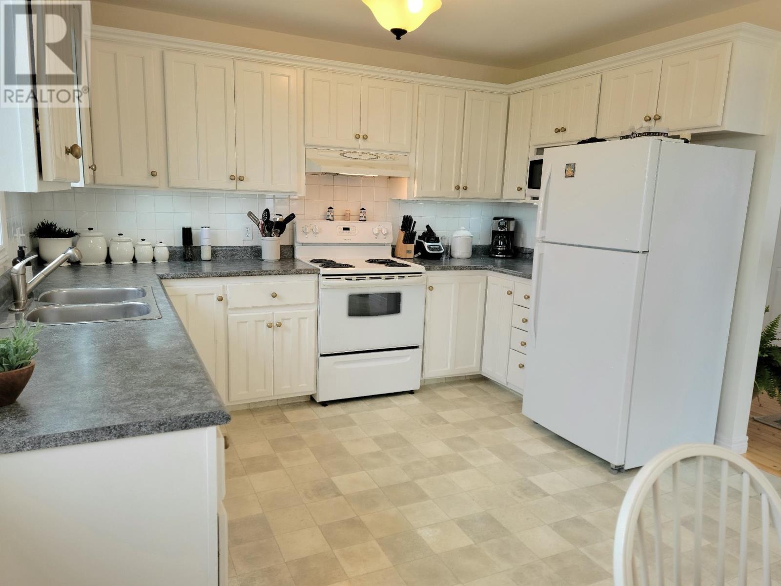 147 Lantern Hill Drive - 11