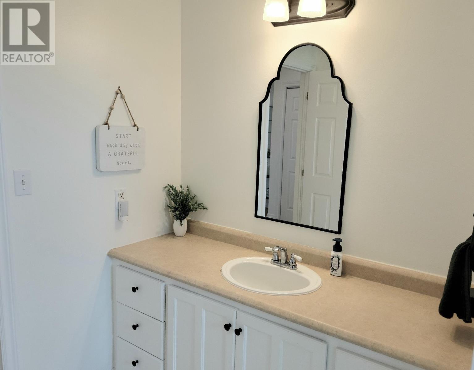 147 LANTERN HILL DRIVE - 19