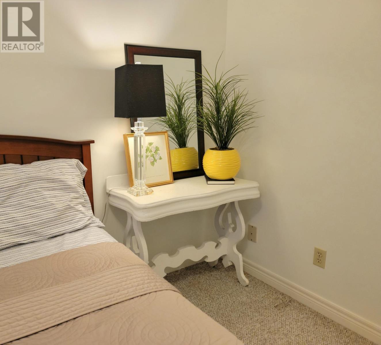 147 LANTERN HILL DRIVE - 44