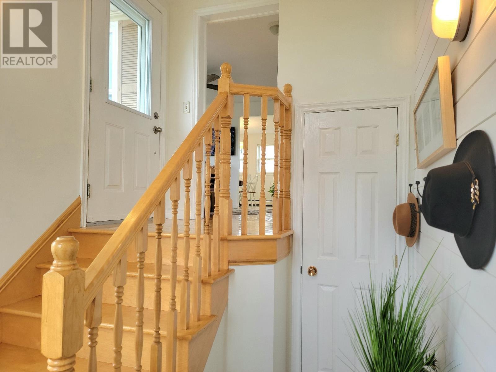 147 LANTERN HILL DRIVE - 8