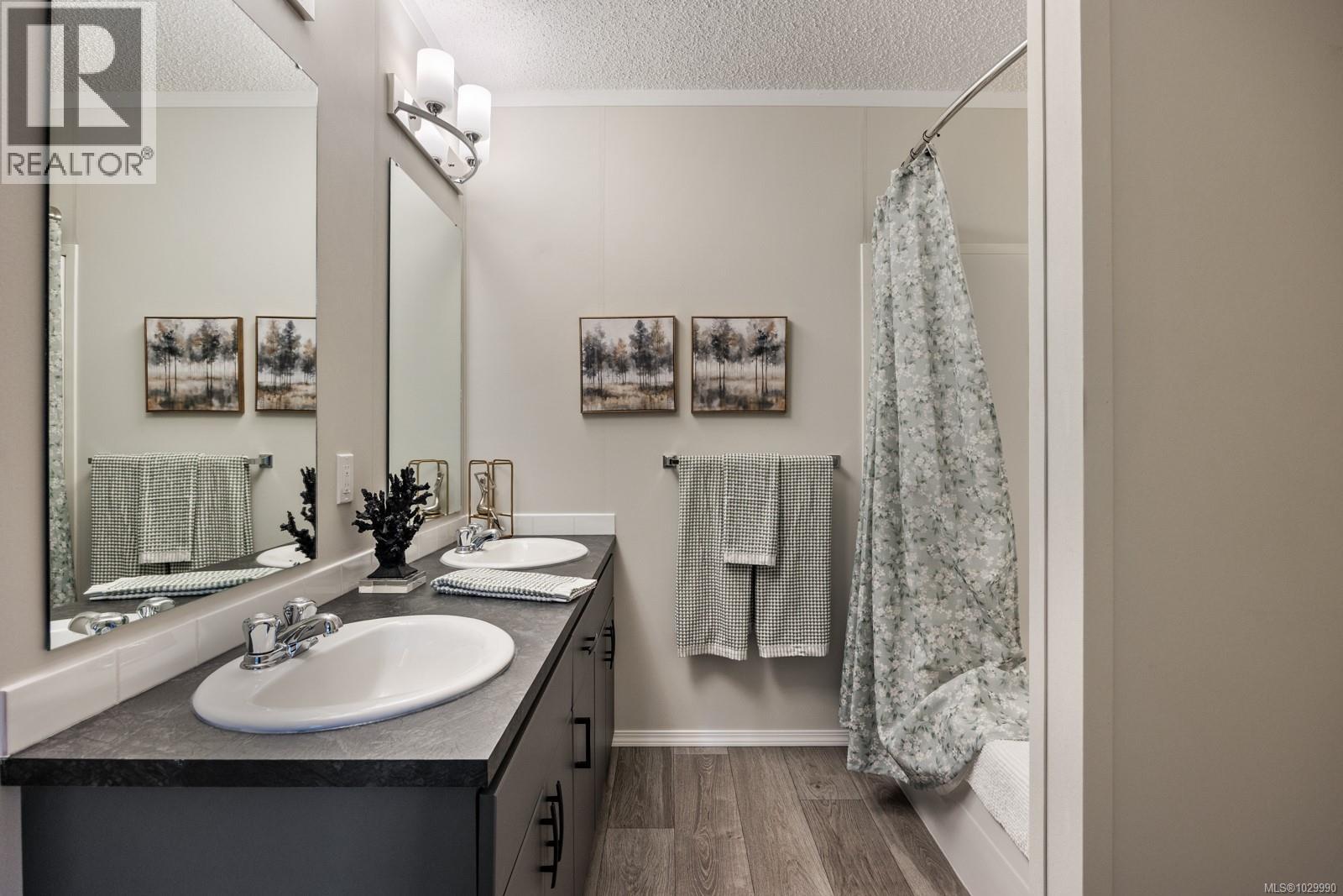 #72 1160 SHELLBOURNE BLVD - 22