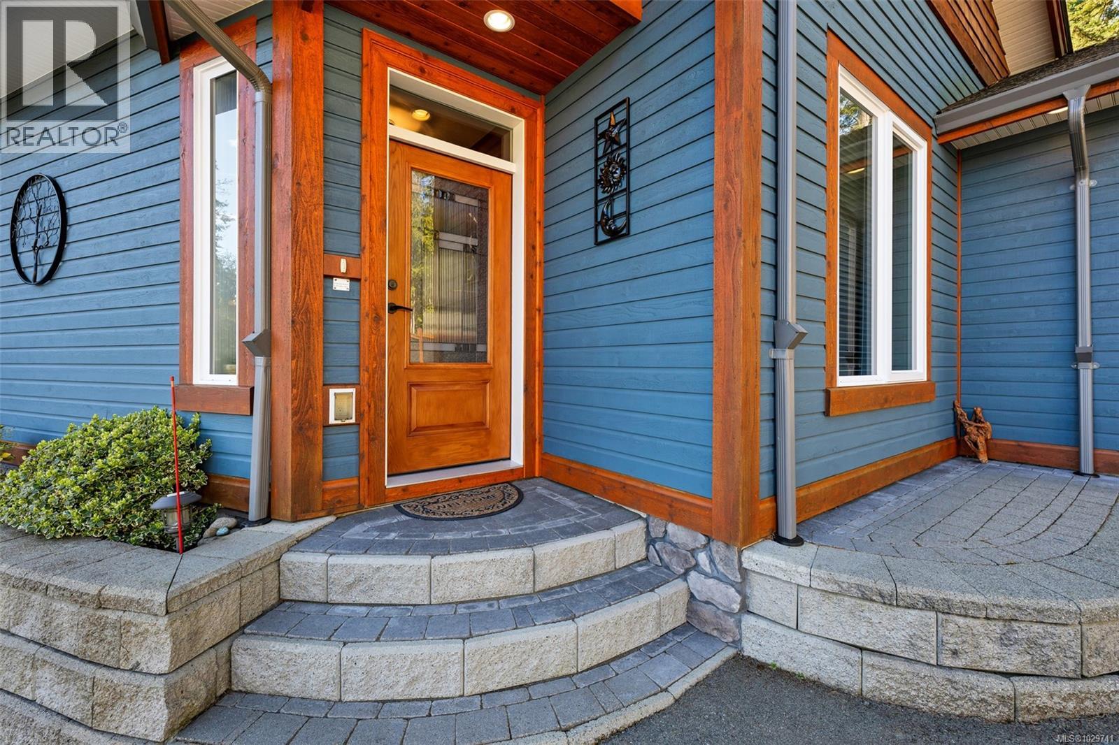 3233 CHANNEL BLVD - 16