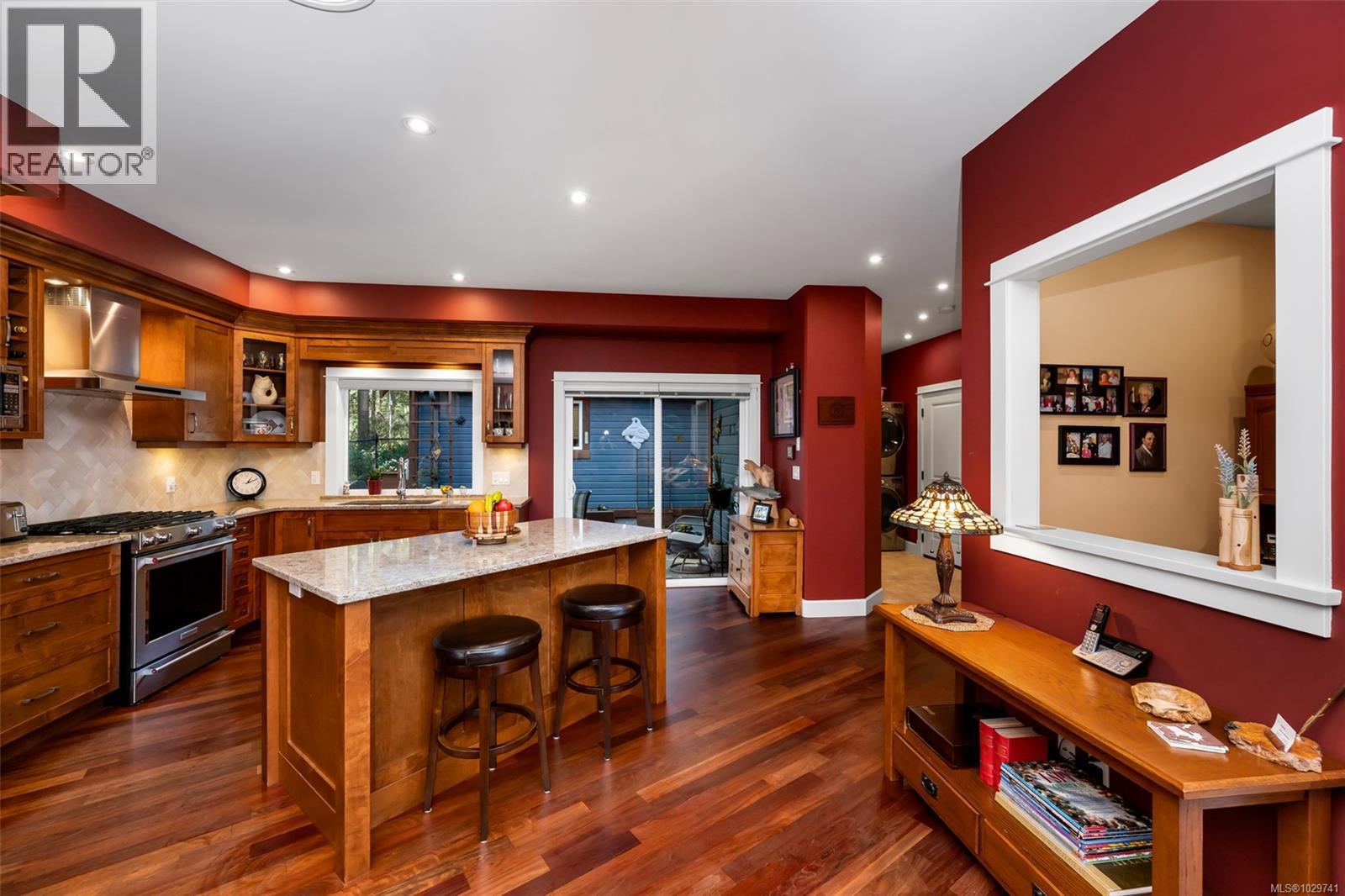 3233 CHANNEL BLVD - 25