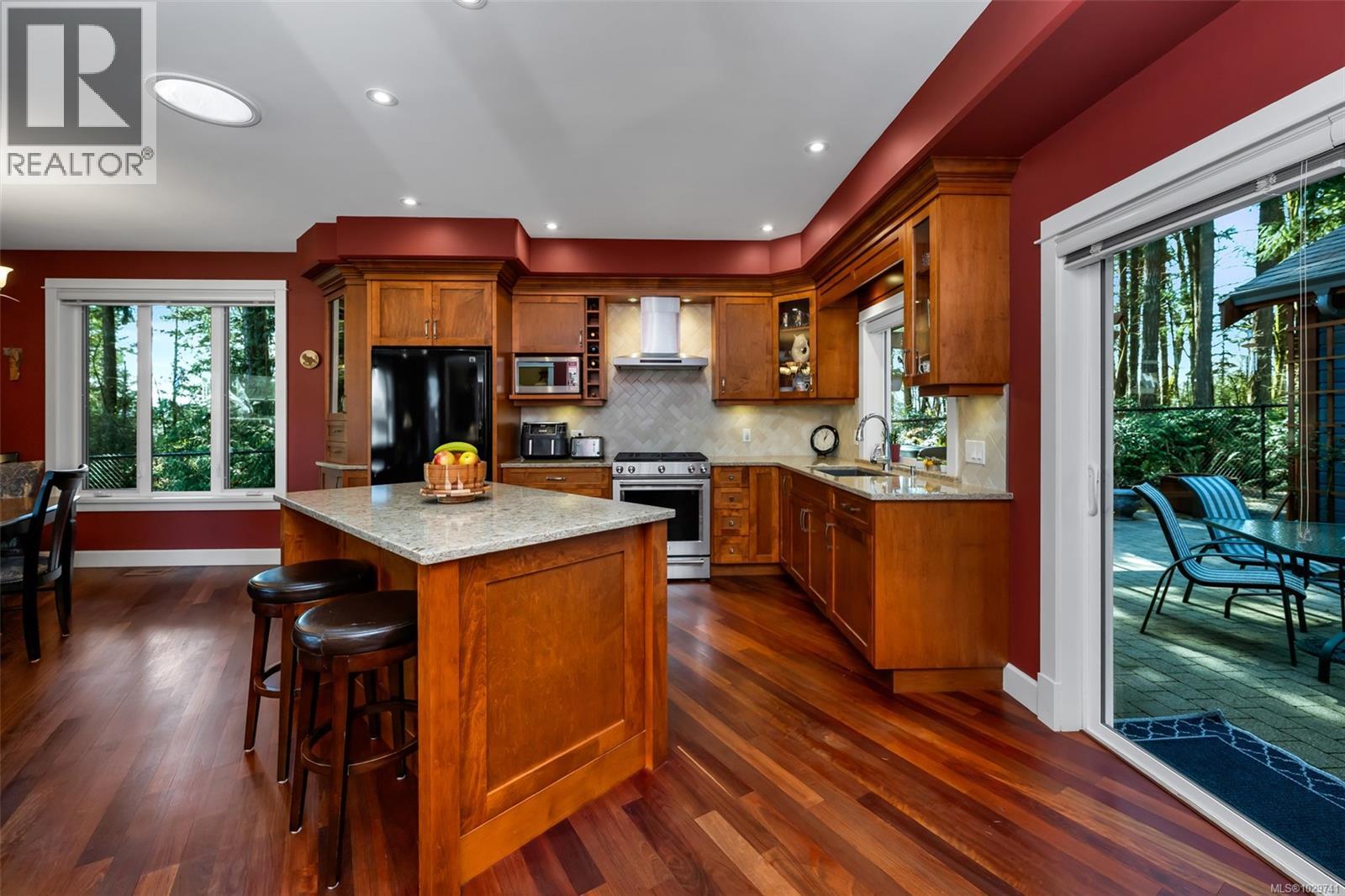 3233 CHANNEL BLVD - 26