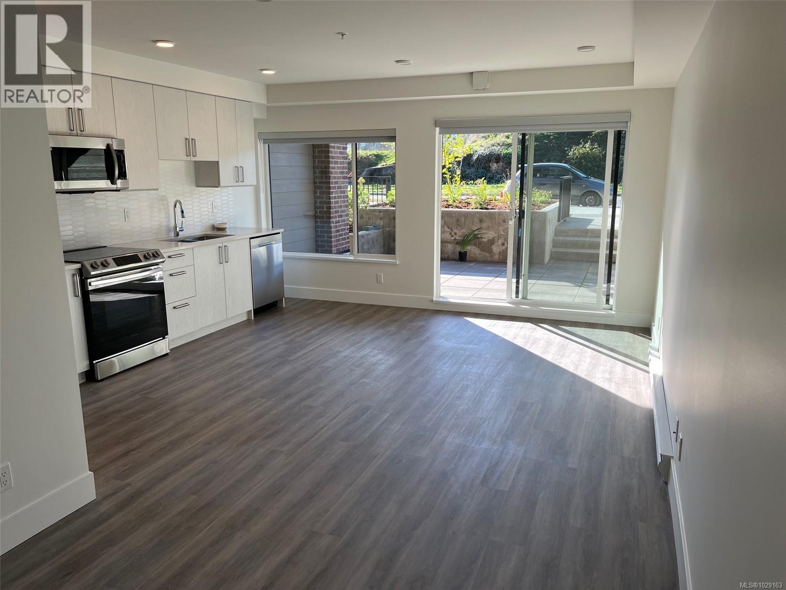 #103 147 HALIBURTON ST - 6