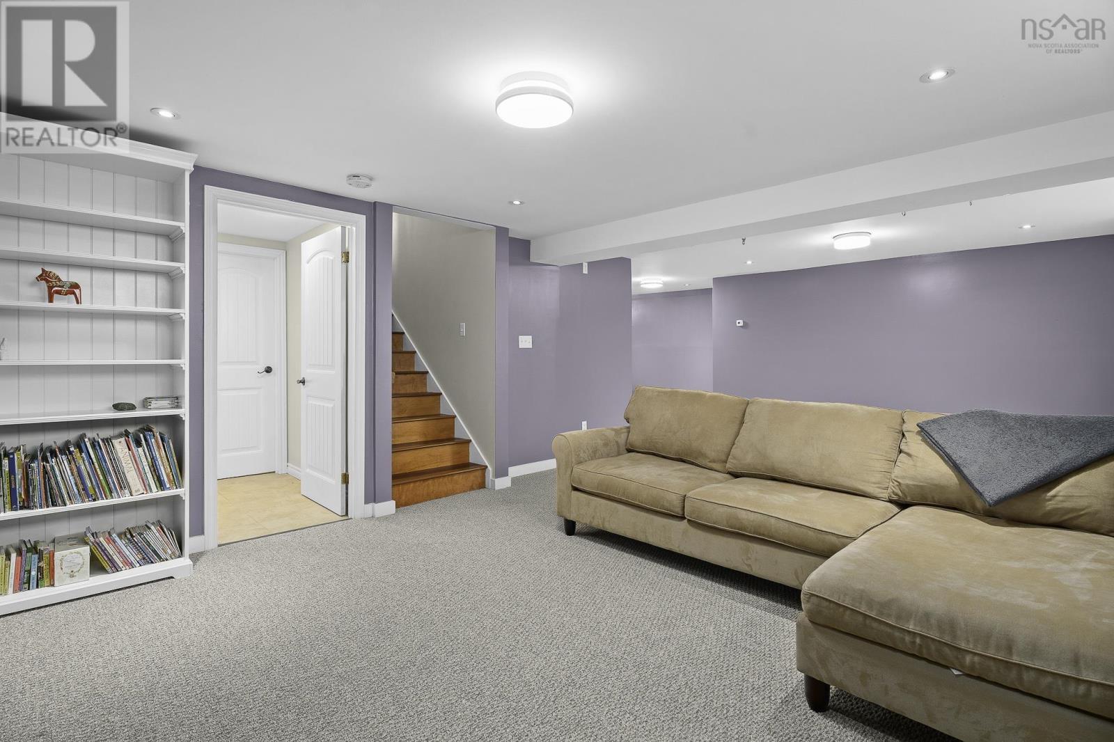 Property 44 of 45 of 20 View Street