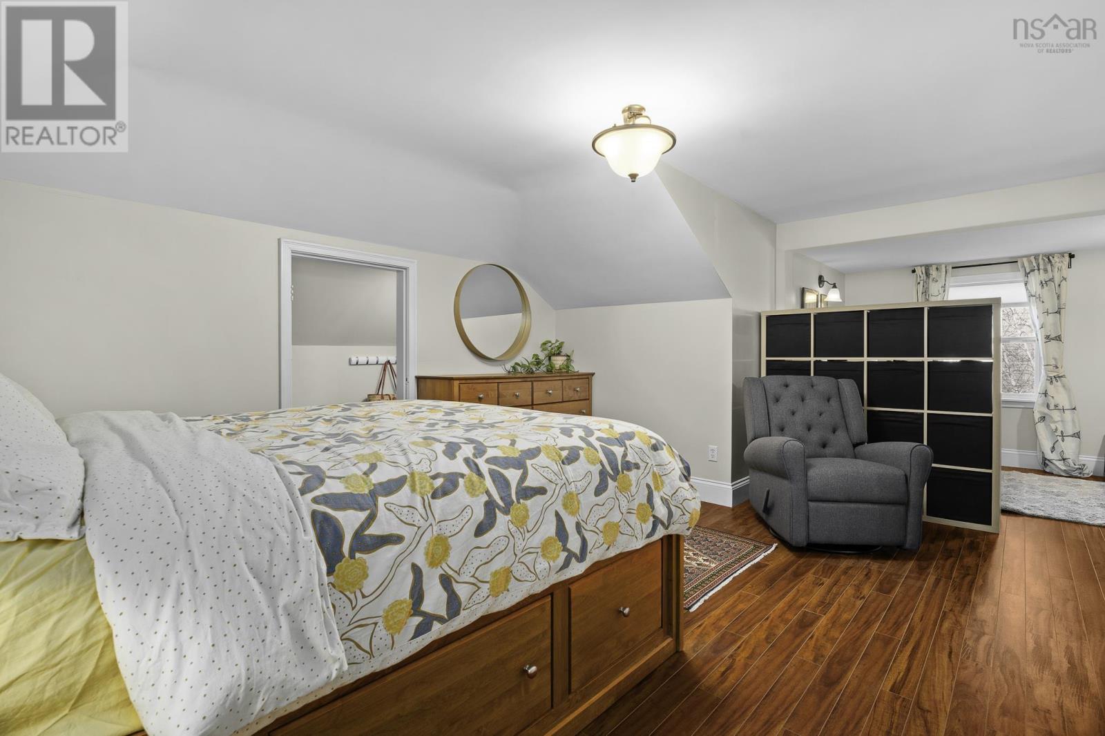 Property 42 of 45 of 20 View Street