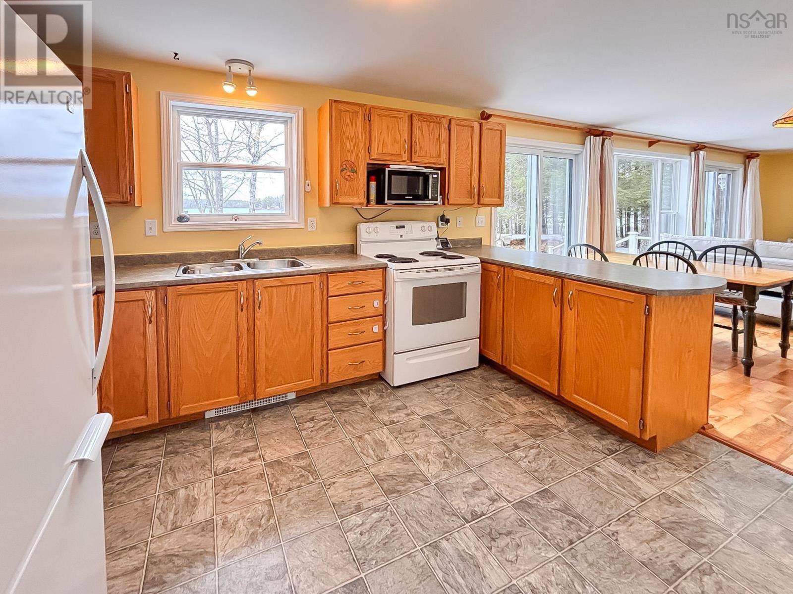 Property 7 of 44 of 54 Charlotte Lane