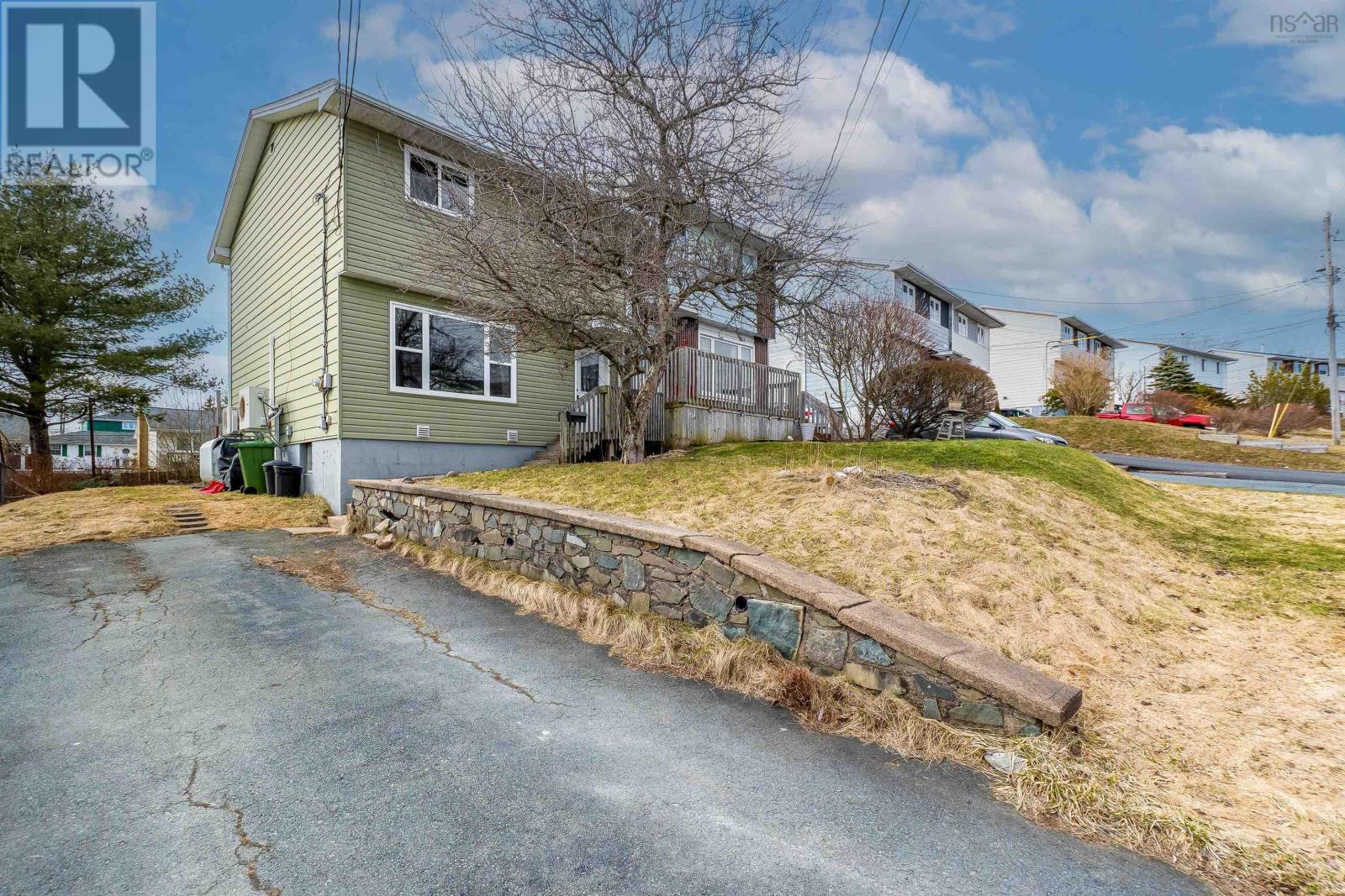 9 Lillian Drive