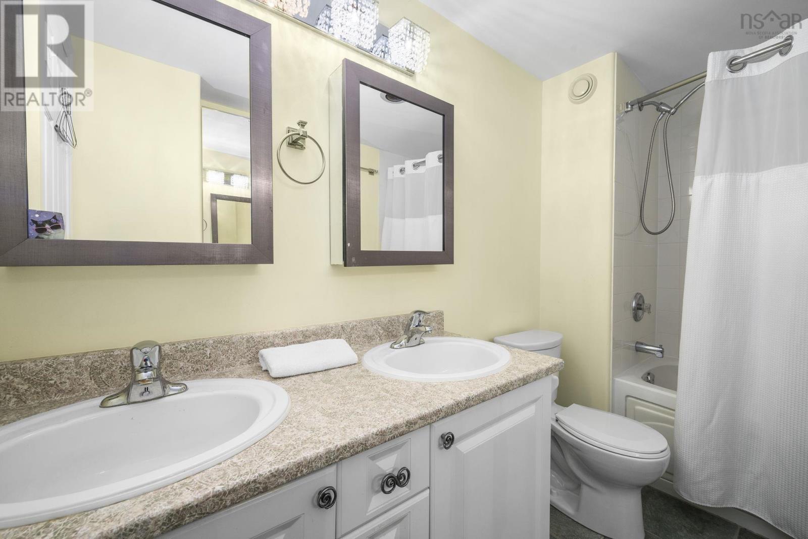 Property 20 of 48 of 106 99 Waterfront Drive