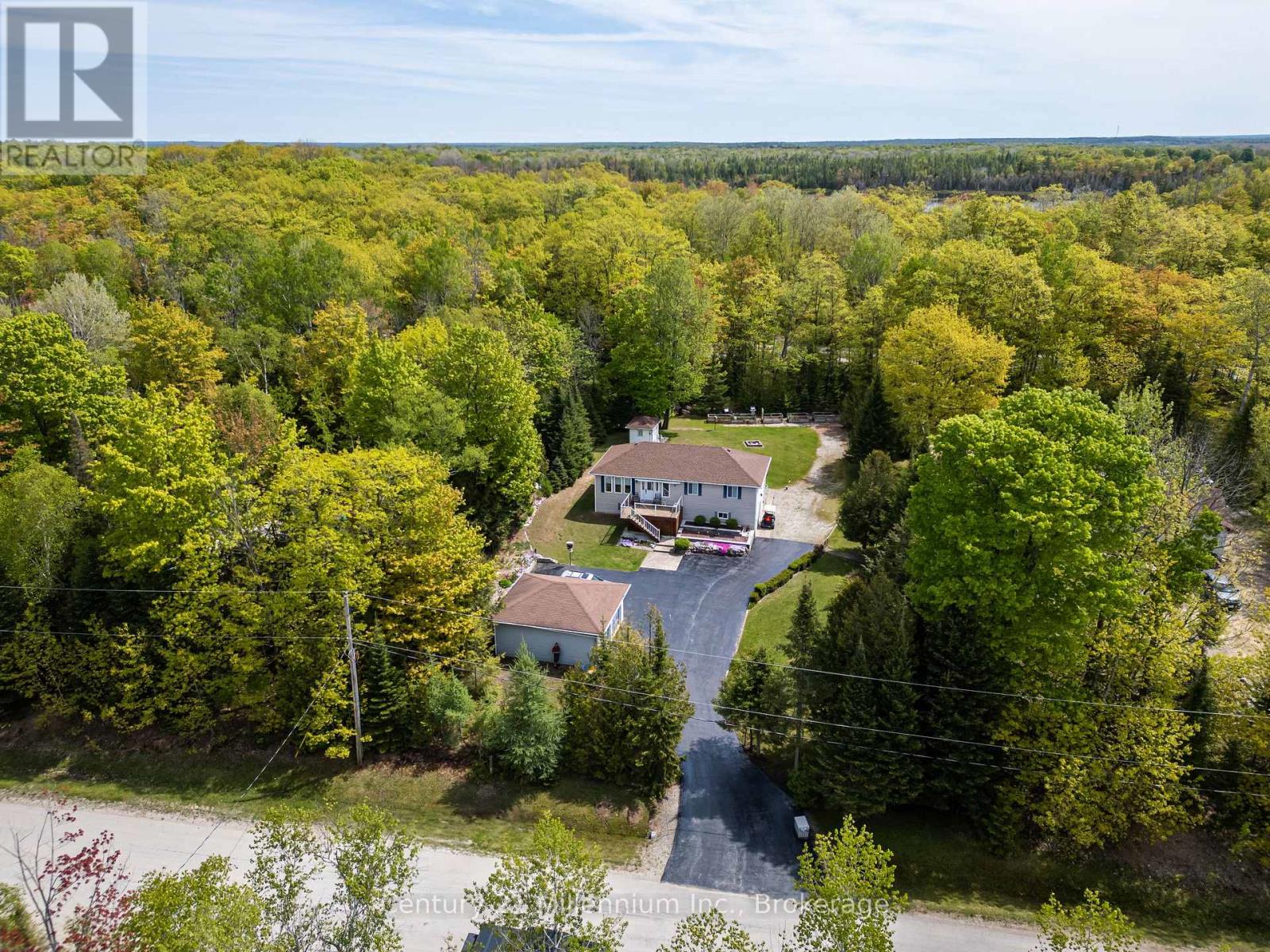 31 HEMLOCK ROAD - 21