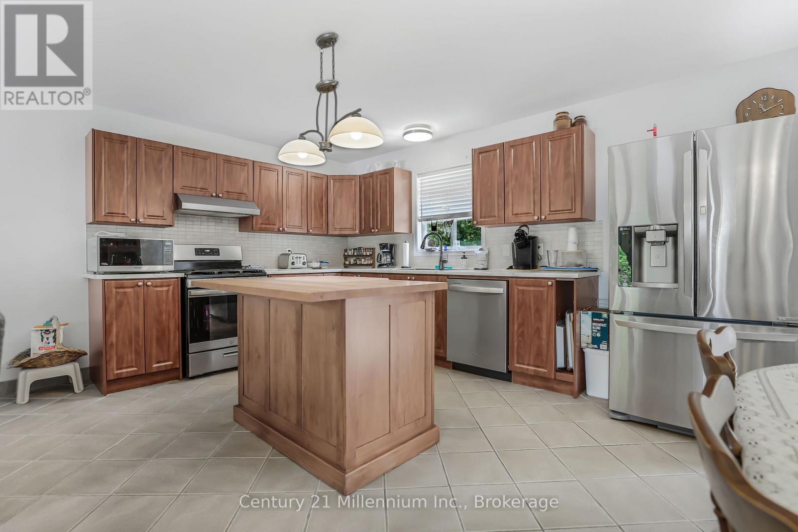 31 HEMLOCK ROAD - 29