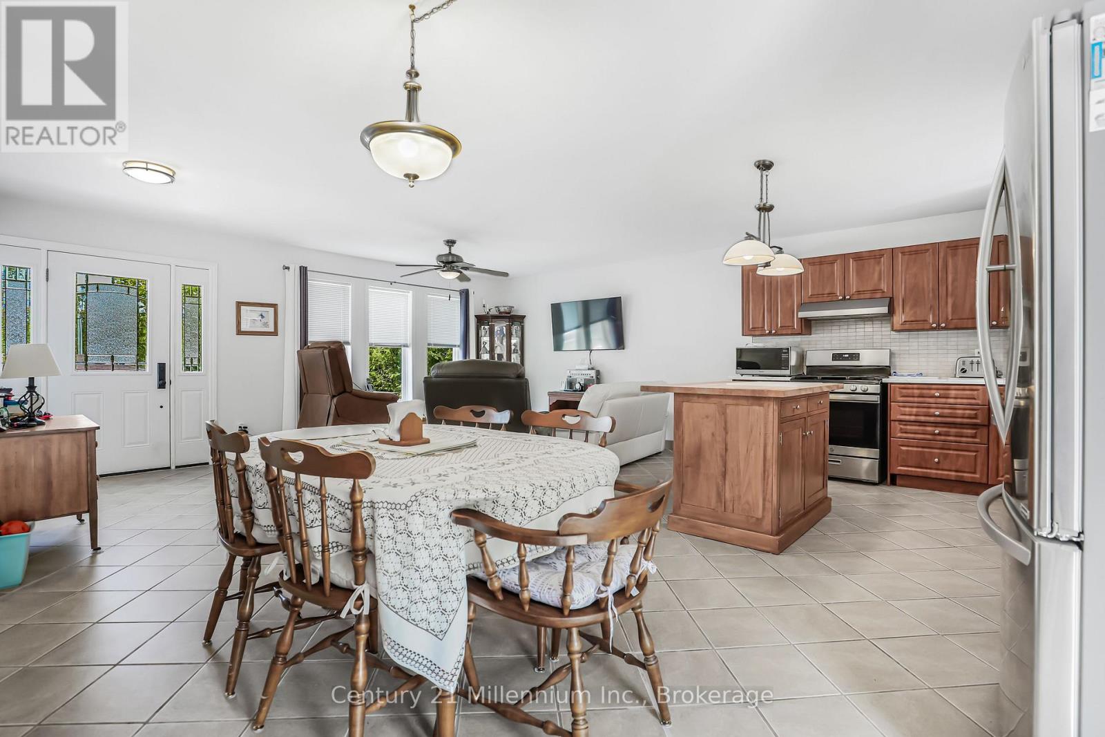 31 HEMLOCK ROAD - 30