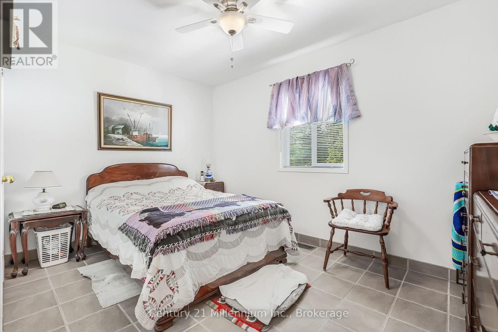 31 HEMLOCK ROAD - 34