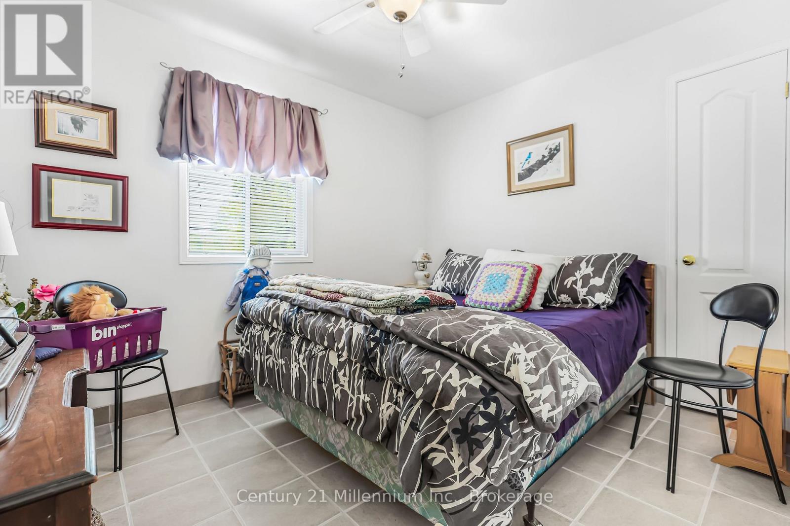 31 HEMLOCK ROAD - 35