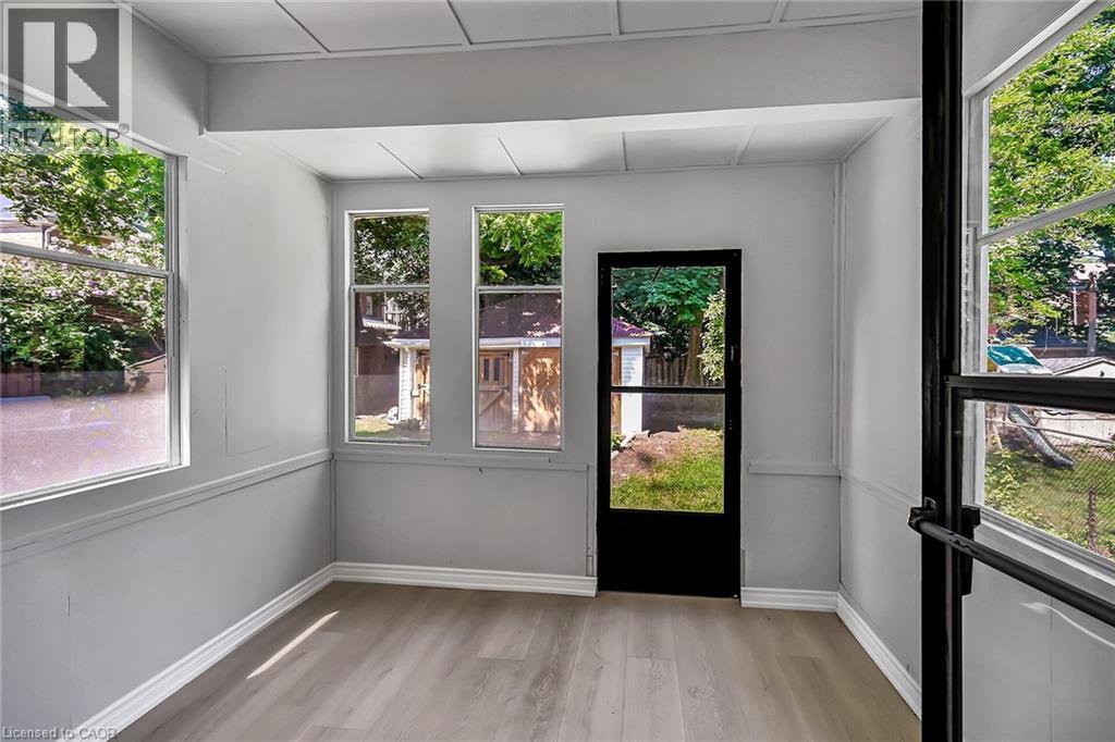 172 SHERMAN AVENUE S - 14