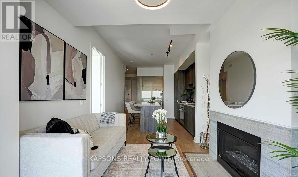 #6512 7 GRENVILLE STREET - 11