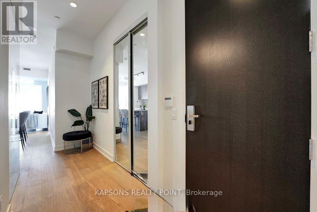 #6512 7 GRENVILLE STREET - 4