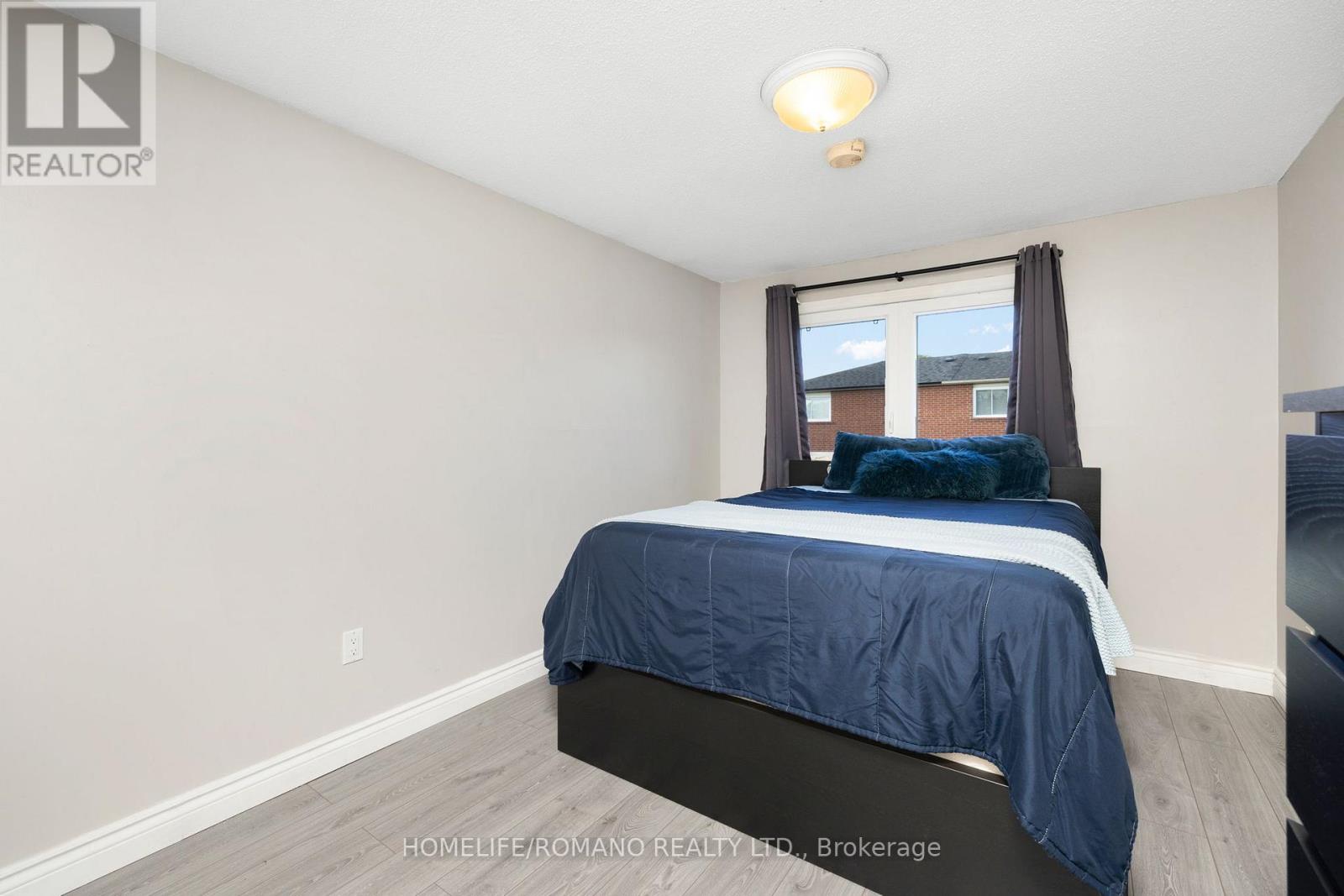 36 BROUGHAM DRIVE - 20