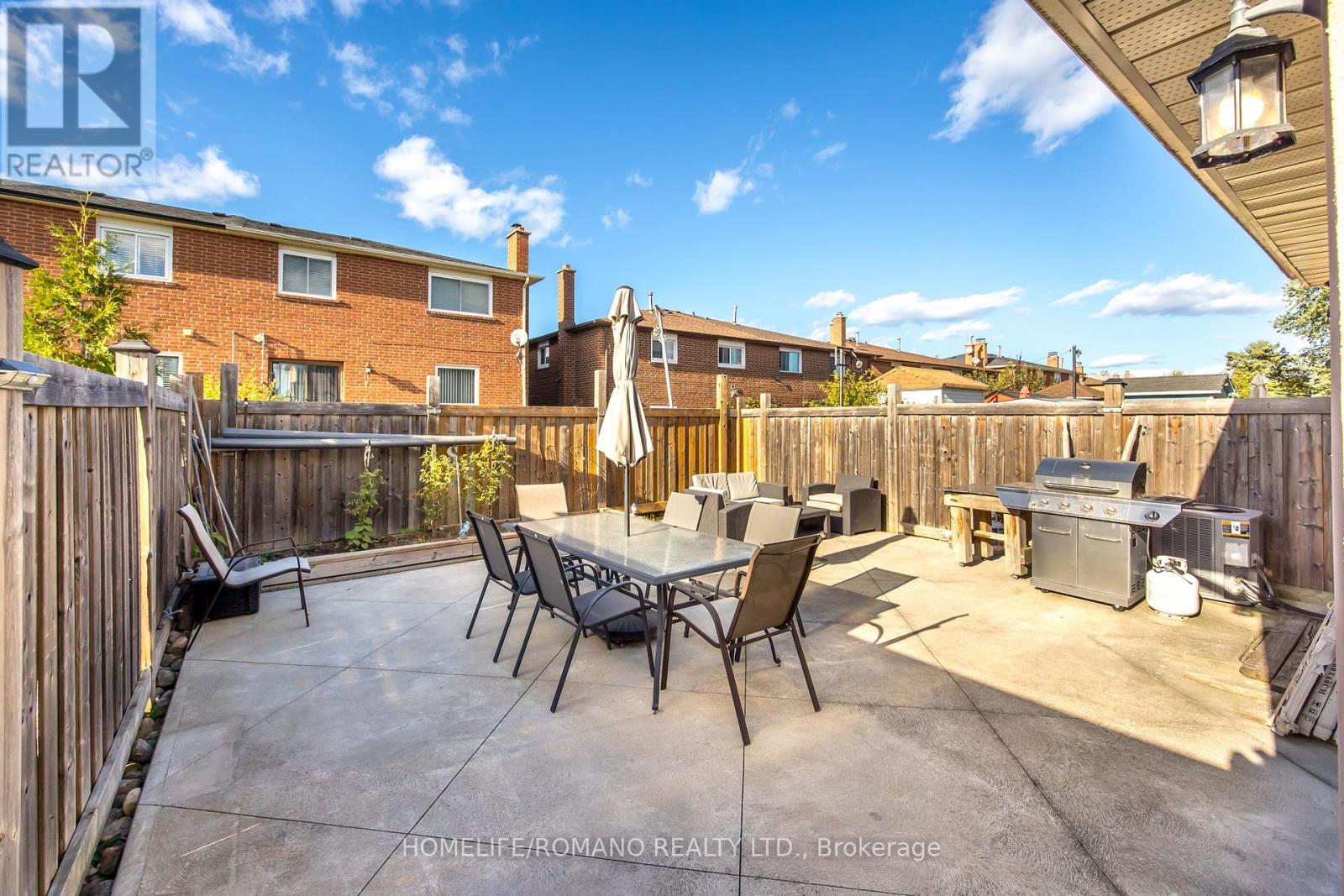 36 BROUGHAM DRIVE - 28